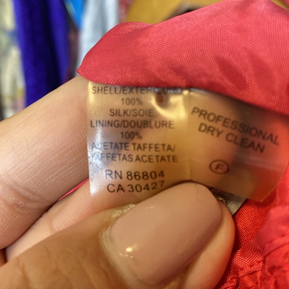 Magaschoni 100% Silksoie Red Bomber Jaket maybe A Large no SZ tag - Picture 4 of 14